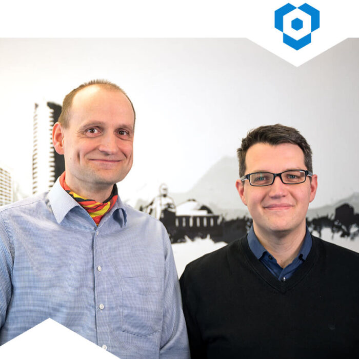 Book an initial consultation with Frank Rub or Sebastian Kratz from Qwasaa to assess and modernise legacy device software Buchen Sie ein Erstgespräch mit Frank Rub oder Sebastian Kratz von Qwasaa zur Bewertung und Modernisierung von gewachsener Gerätesoftware